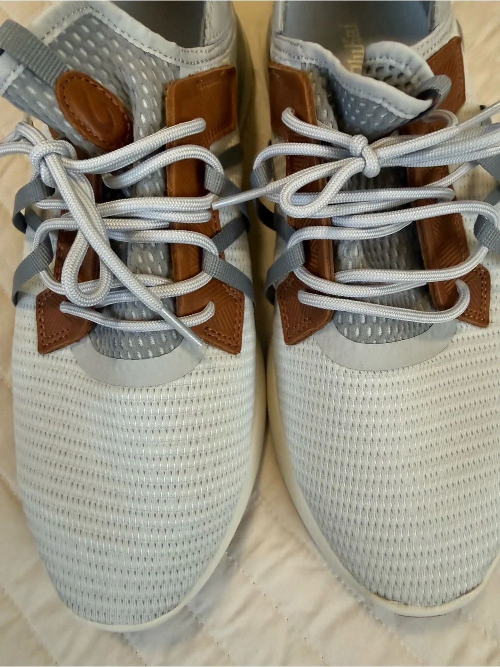 OluKai beautiful gray